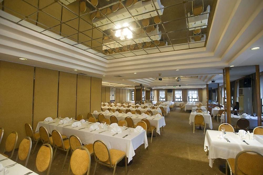 Kervansaray Bursa City Hotel Экстерьер фото